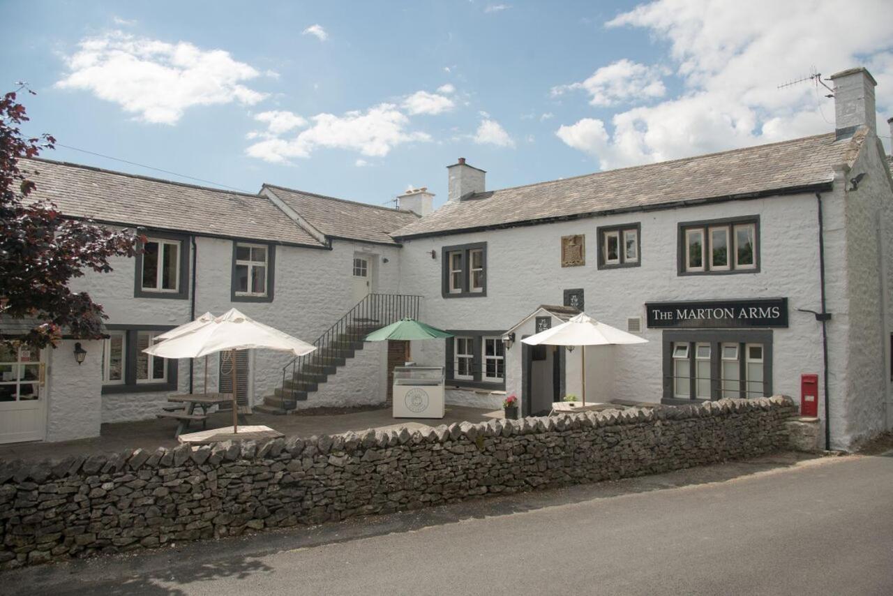 The Marton Arms Hotel Ingleton  Buitenkant foto