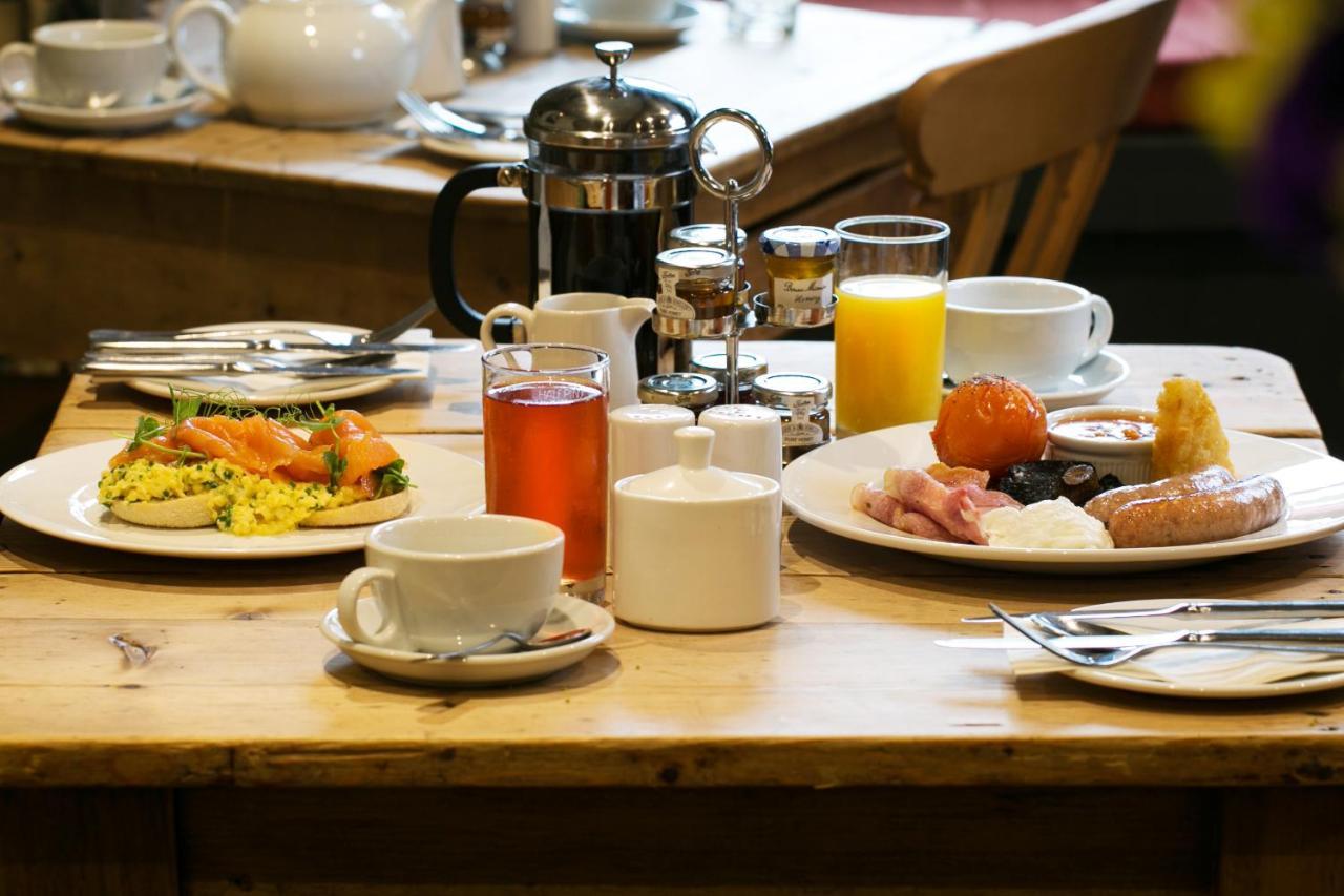 The Marton Arms Hotel Ingleton  Buitenkant foto