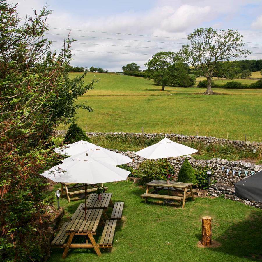 The Marton Arms Hotel Ingleton  Buitenkant foto