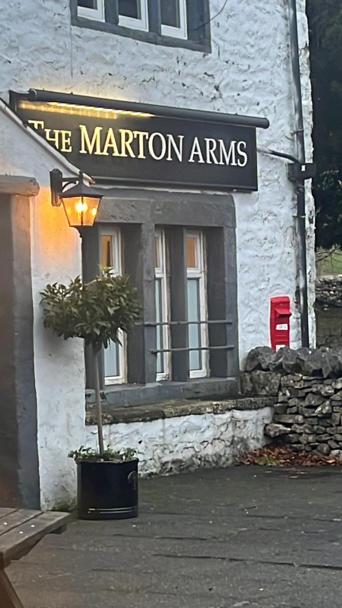 The Marton Arms Hotel Ingleton  Buitenkant foto