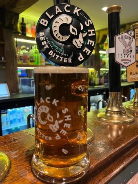 The Marton Arms Hotel Ingleton  Buitenkant foto